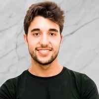 Afnan Khan, especialista em logística que coordena os envios globais da Biz Njp.